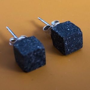 NWOT dconstruct Cube Stud Earrings - eco-friendly